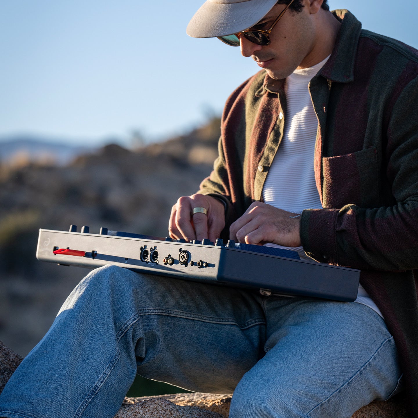 AlphaTheta Omnis-Duo (Indigo)