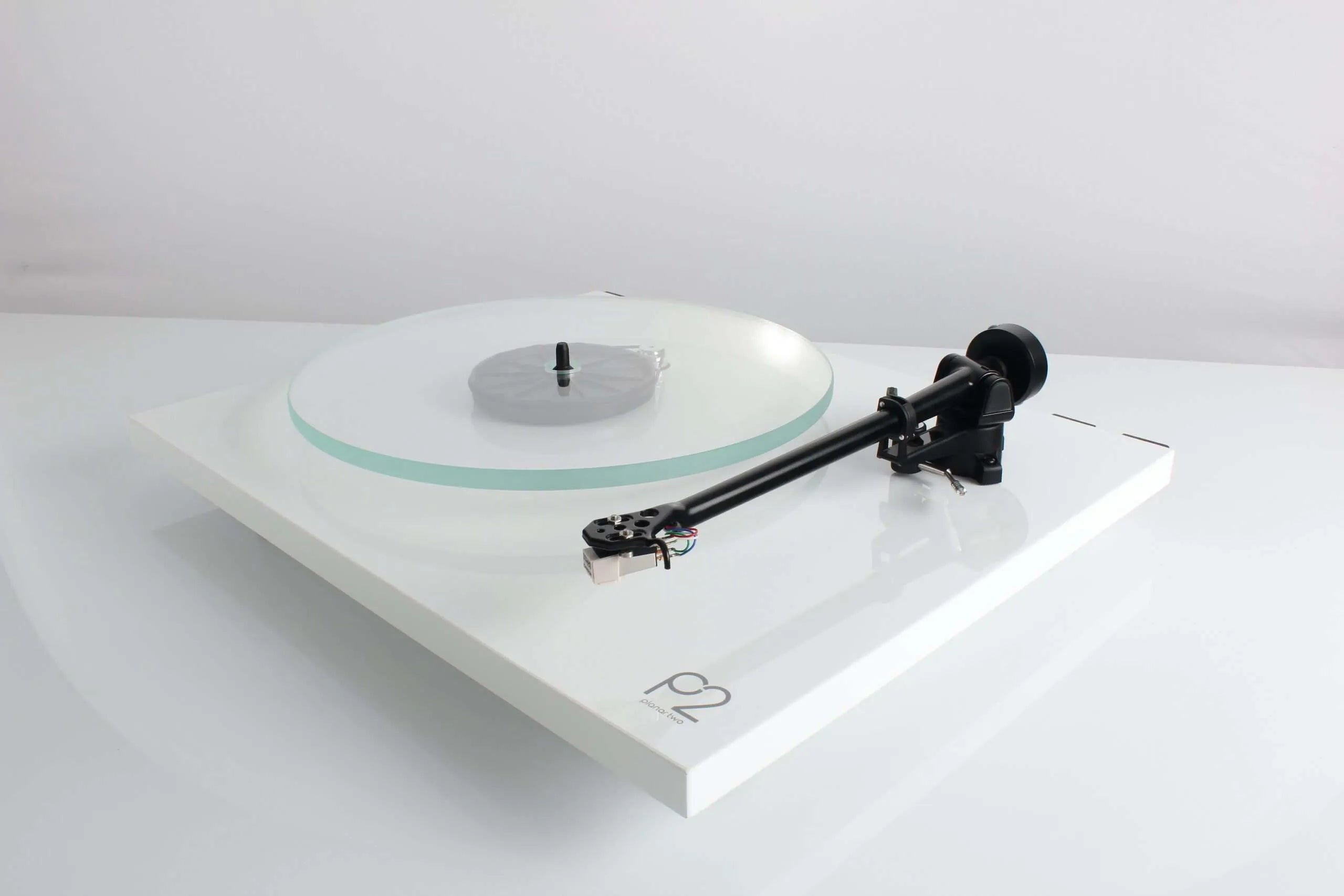 Rega Planar 2 (w/ Nd3 Cartridge)