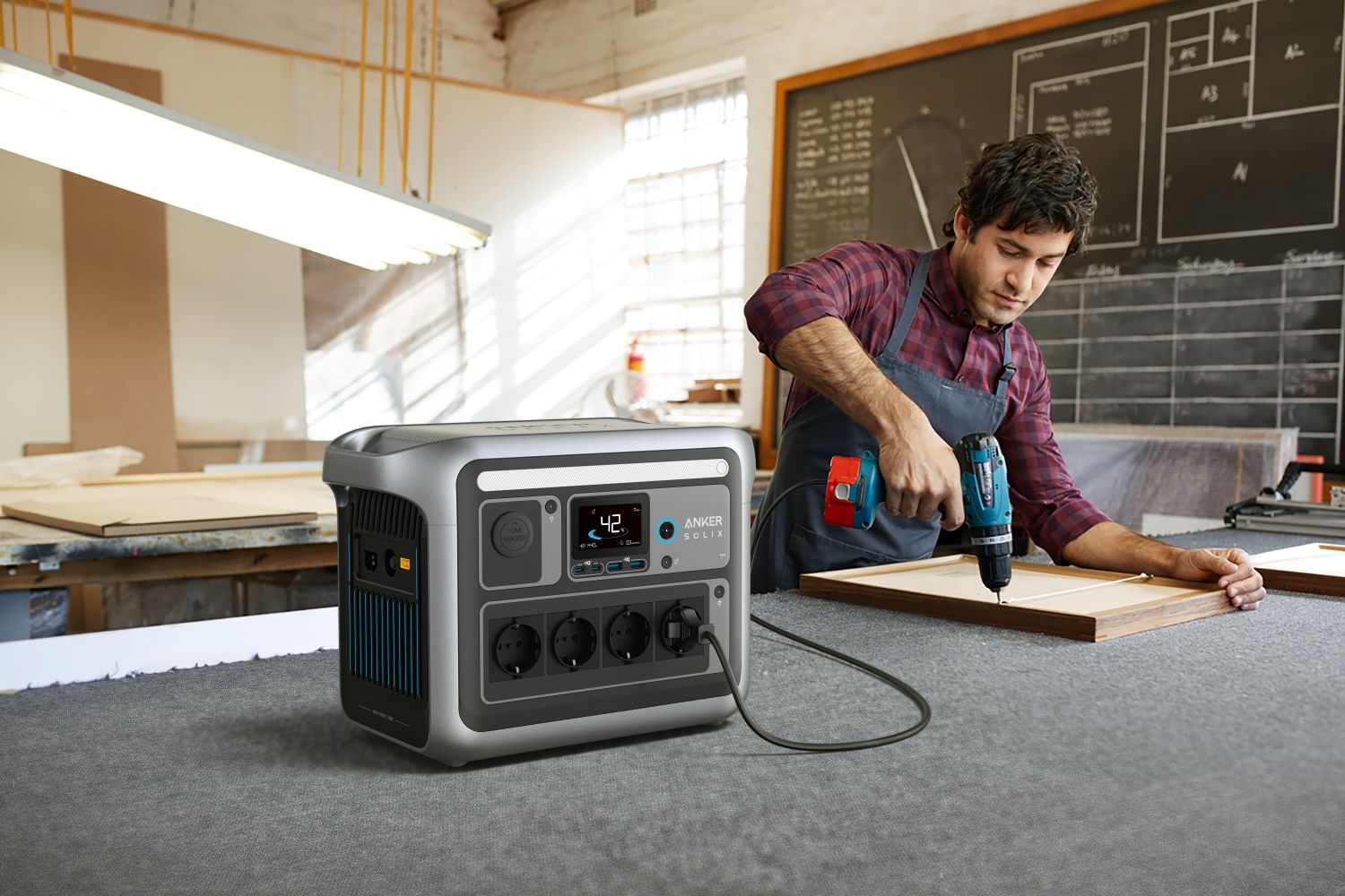 Anker Solix C1000X Portable Power Station (1056Wh, 1800W)