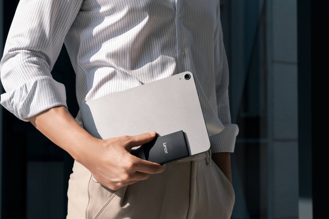 Lexar SL500 Portable SSD 2TB (Mag Set Version)