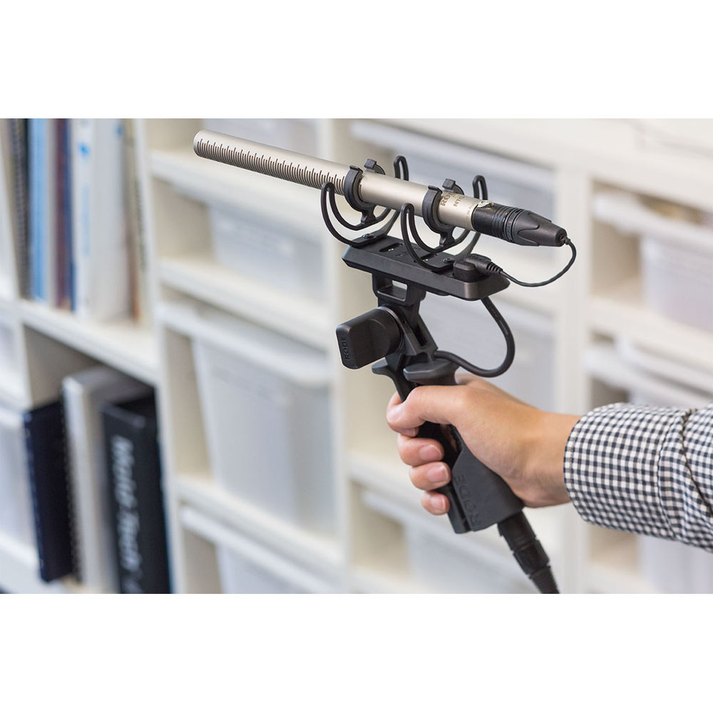Rode PG2-R Pro XLR to XLR cable with sturdy connectors and black cable, designed for professional audio recording setups.