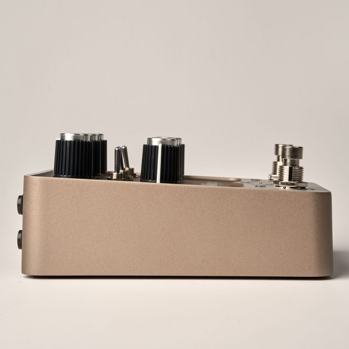 Universal Audio UAFX Golden Reverberator – Soundium