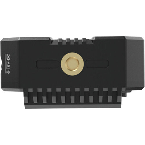 Hollyland Mars 4K wireless video transmitter connected to professional camera equipment, transmitting 4K video wirelessly.