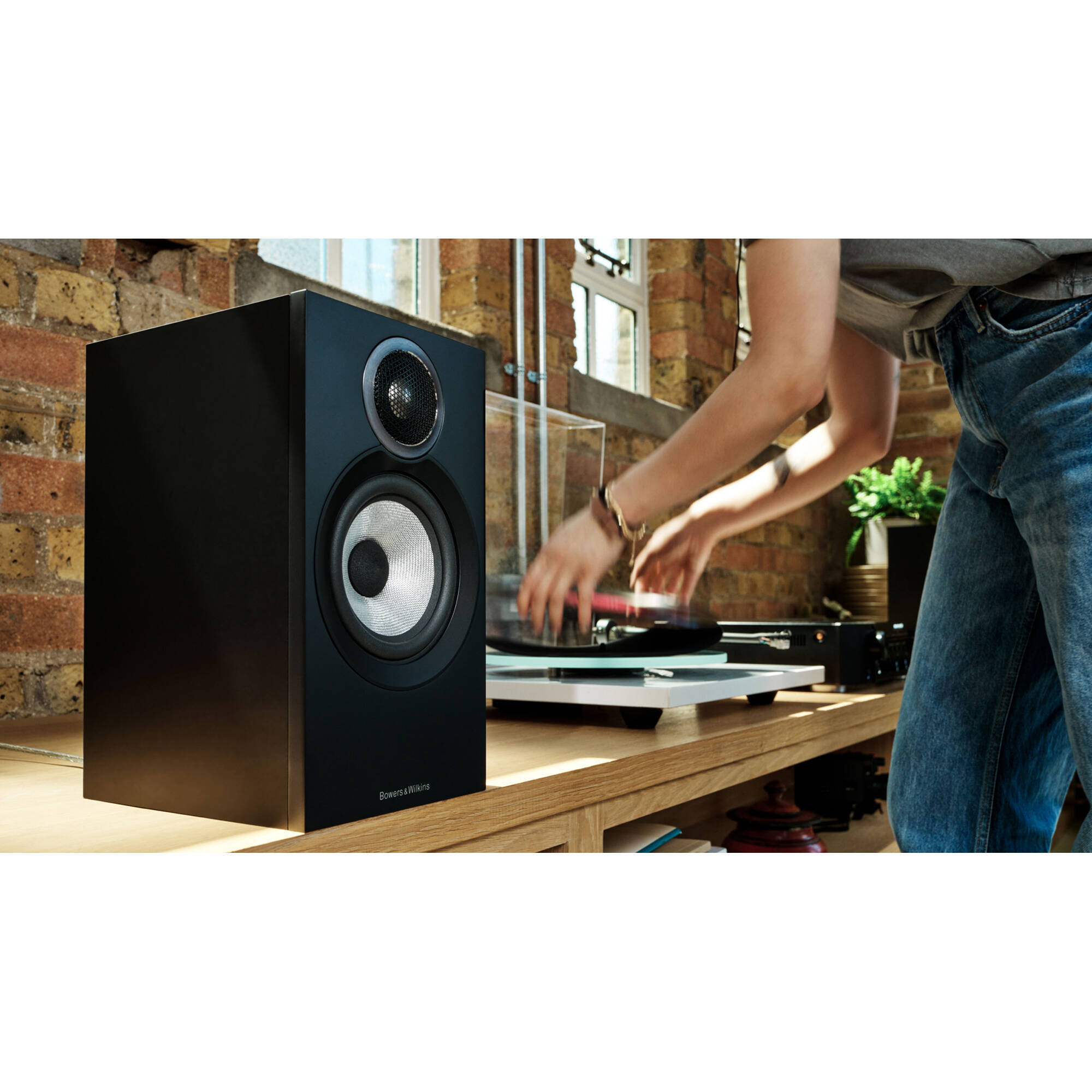 Bowers & Wilkins 607 S3 (Black)