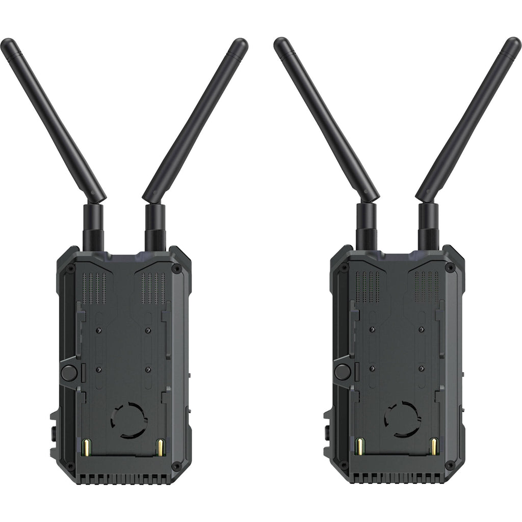 Hollyland Pyro H wireless video transmission system with receiver and transmitter units for professional video streaming.