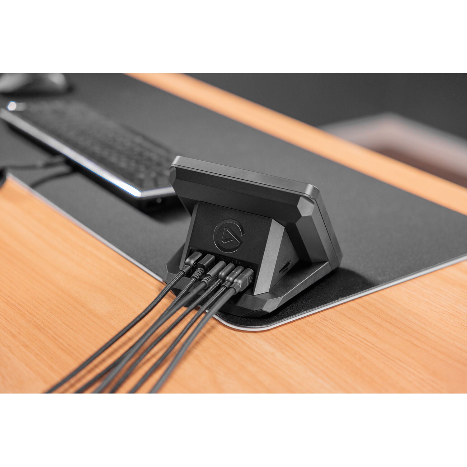 Elgato USB Hub for Stream Deck+ showing multiple USB ports and sleek design, used for connecting video and streaming equipment.
