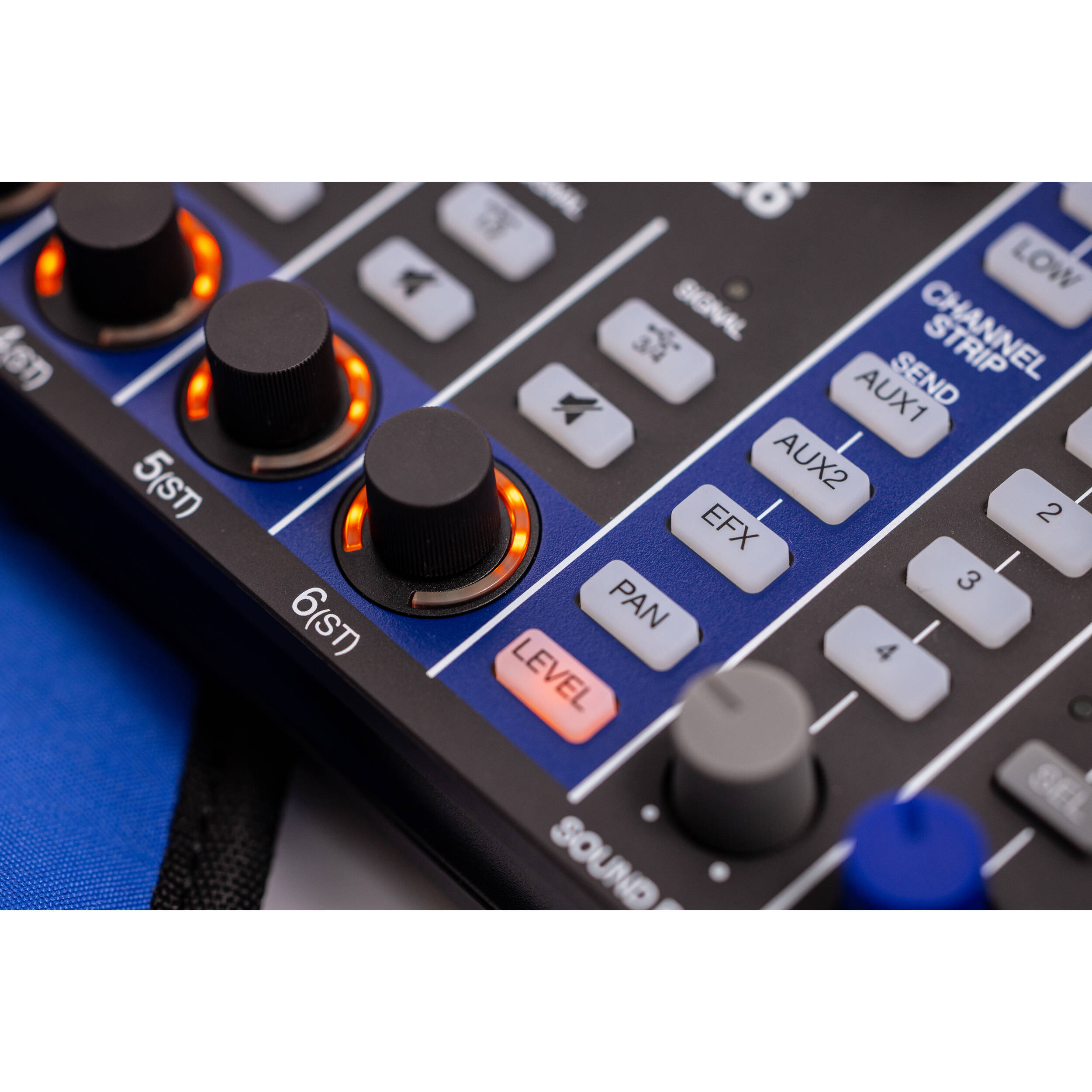 Zoom LiveTrak L-6 – Soundium