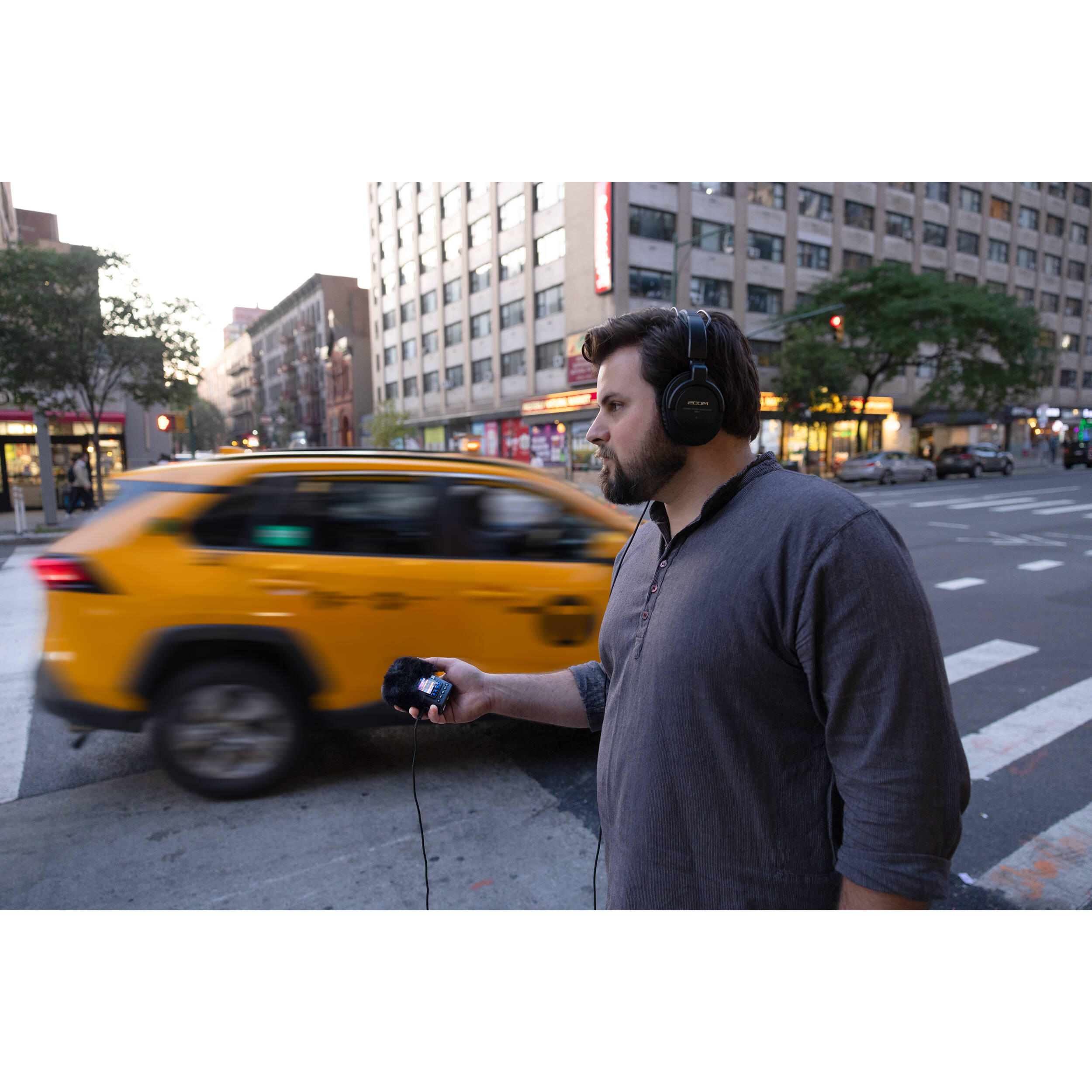 Zoom H2essential