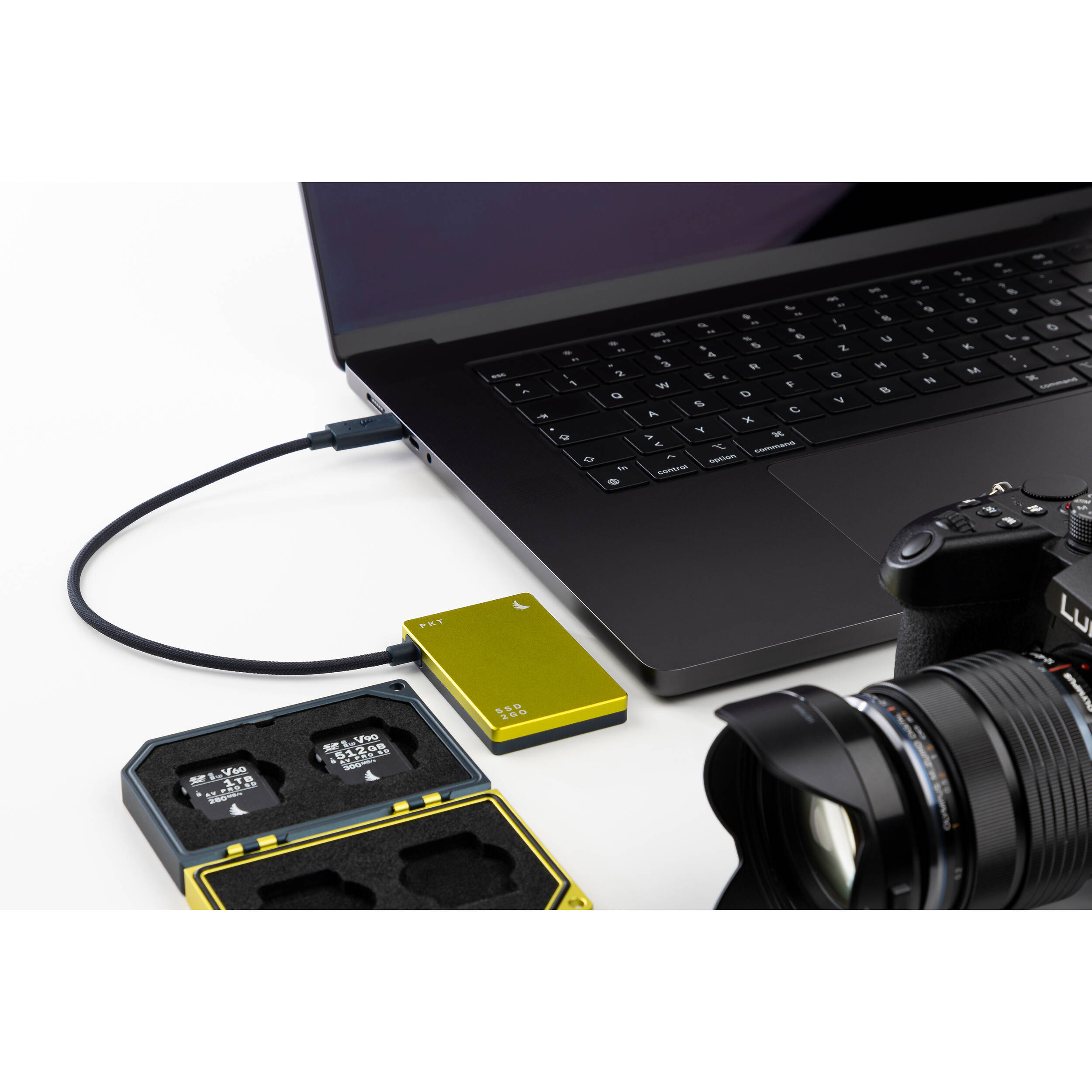 Angelbird SSD2GO PKT Portable SSD 2TB
