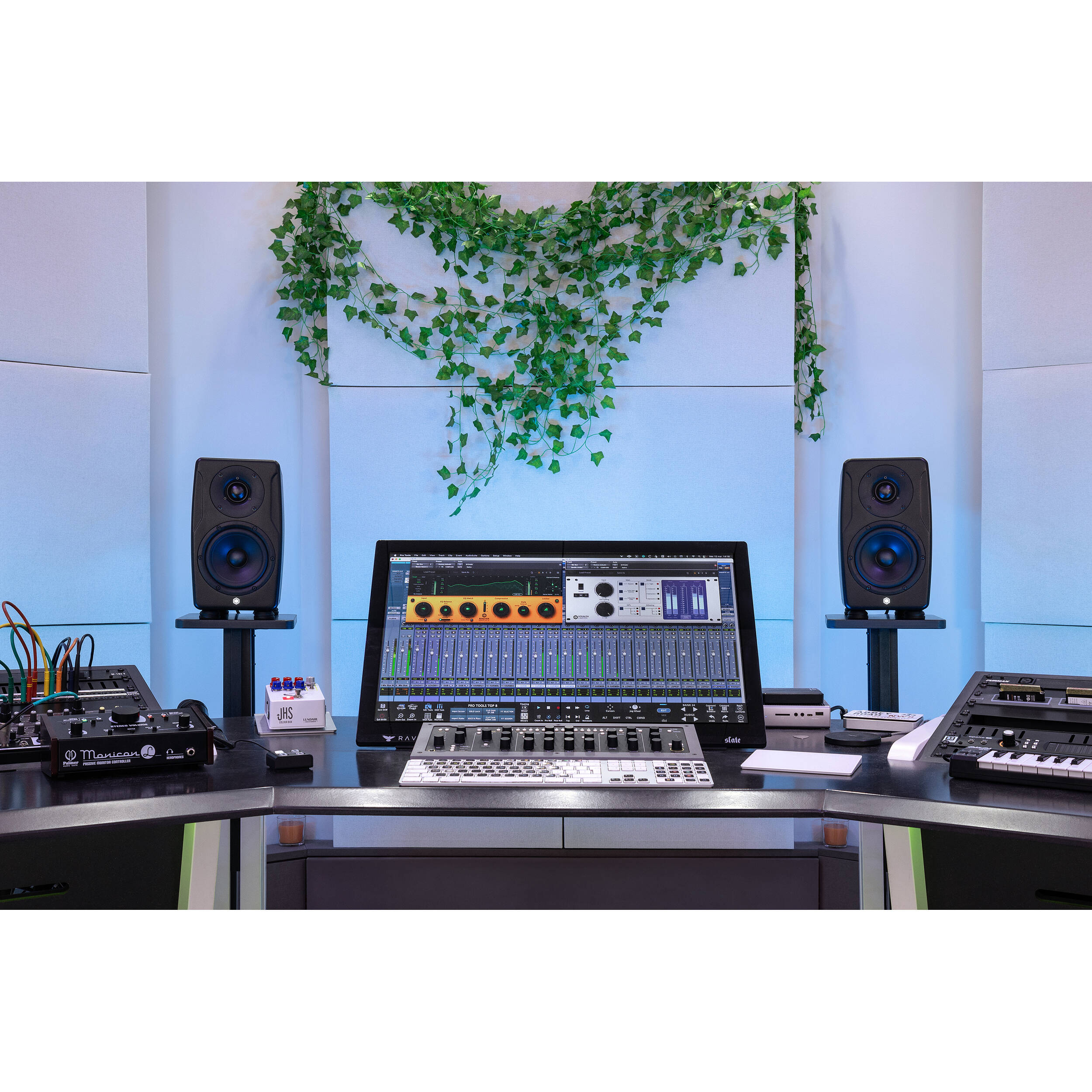 IK Multimedia iLoud Precision 5 (1本) IK Multimedia(アイケーマルチメディア) iLoud Precision 5-White