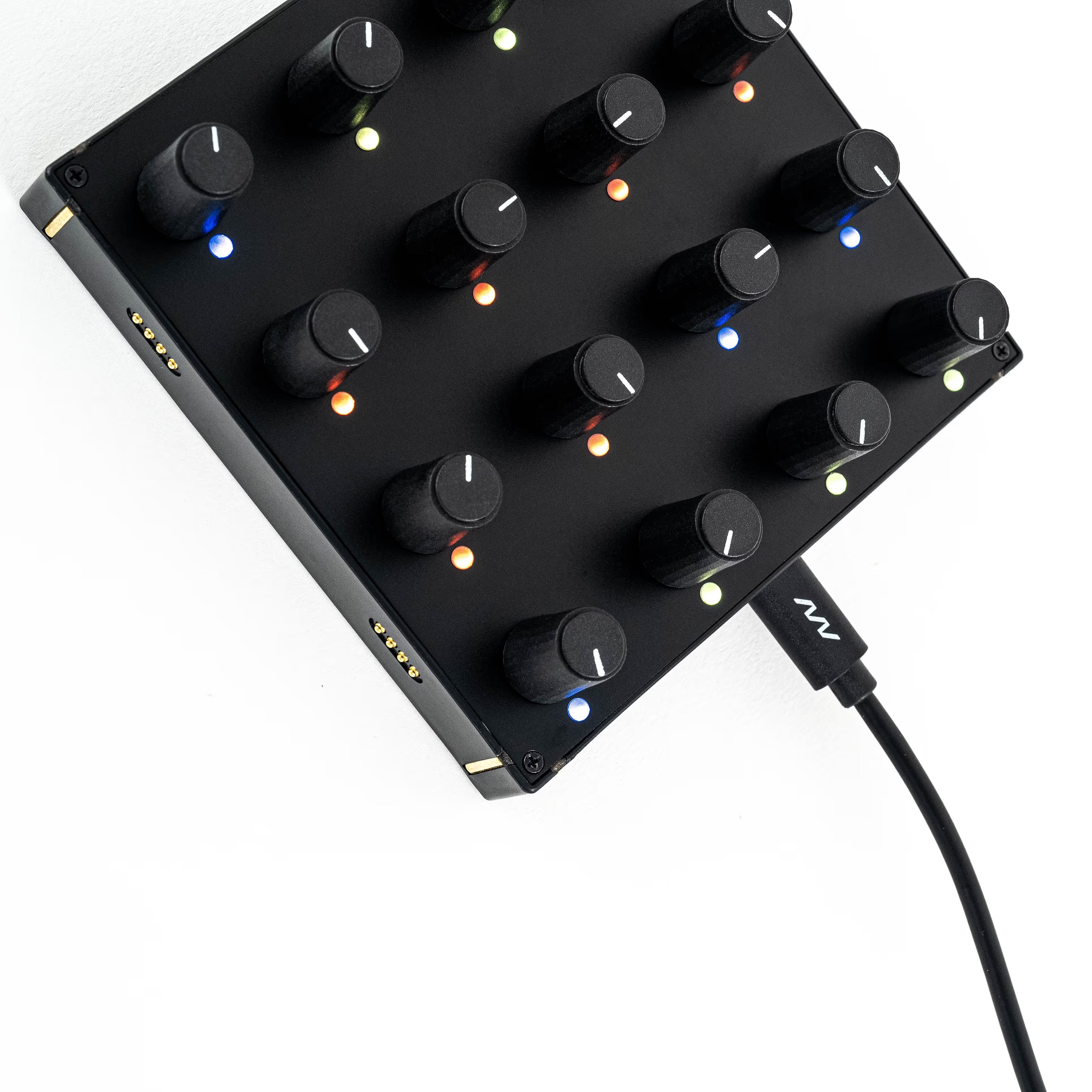 Intech Studio PO16 Linear (Series 3)