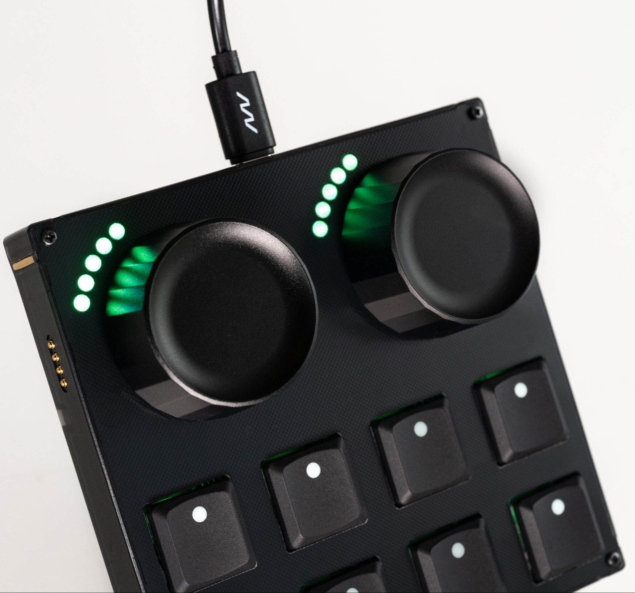 Intech Studio TEK2 Mechanical (Series 3)
