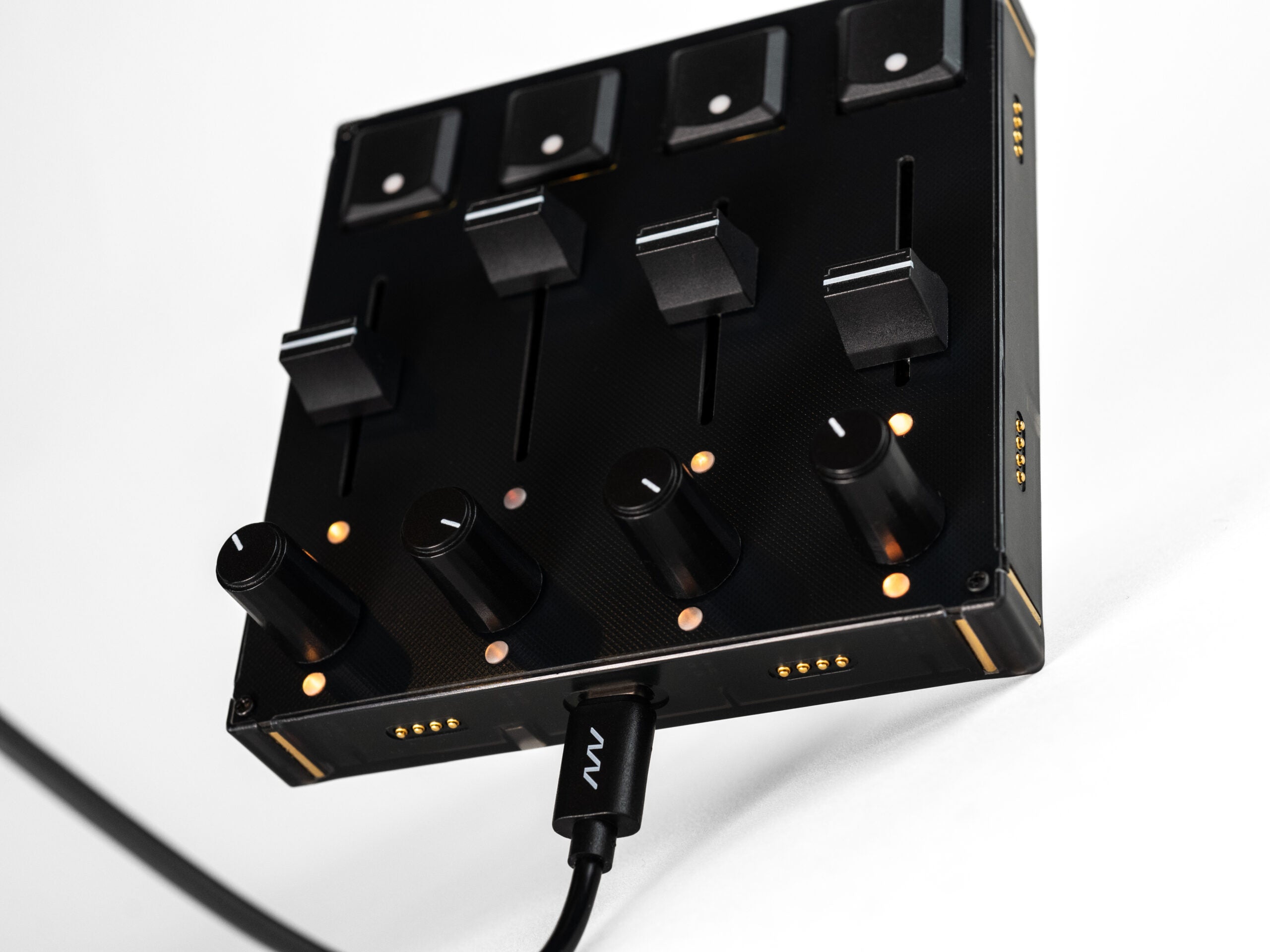 Intech Studio PBF4 Linear Mechanical (Series 3)