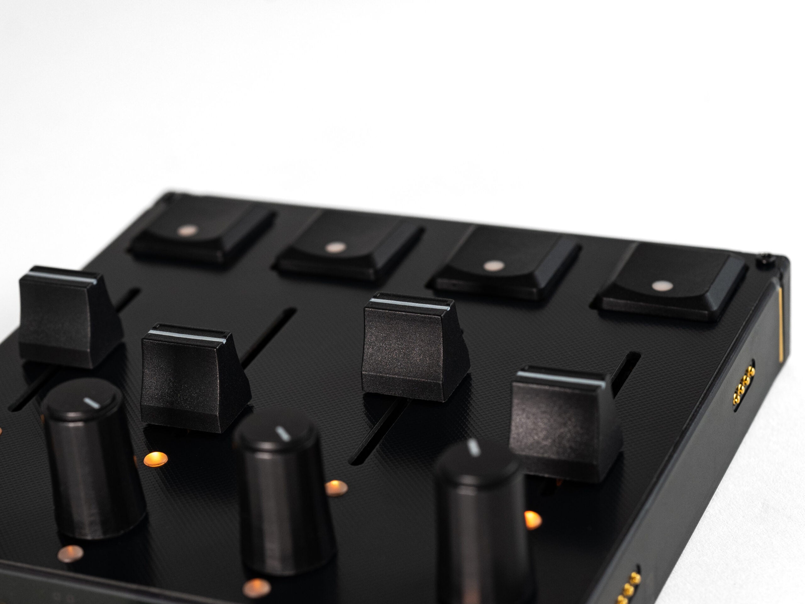 Intech Studio PBF4 Linear Mechanical (Series 3)