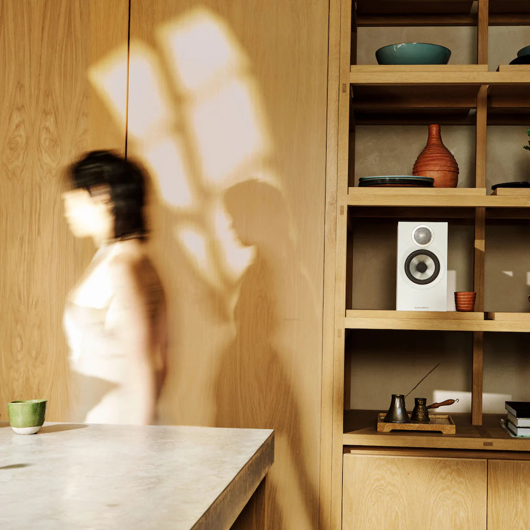 Bowers & Wilkins 607 S3