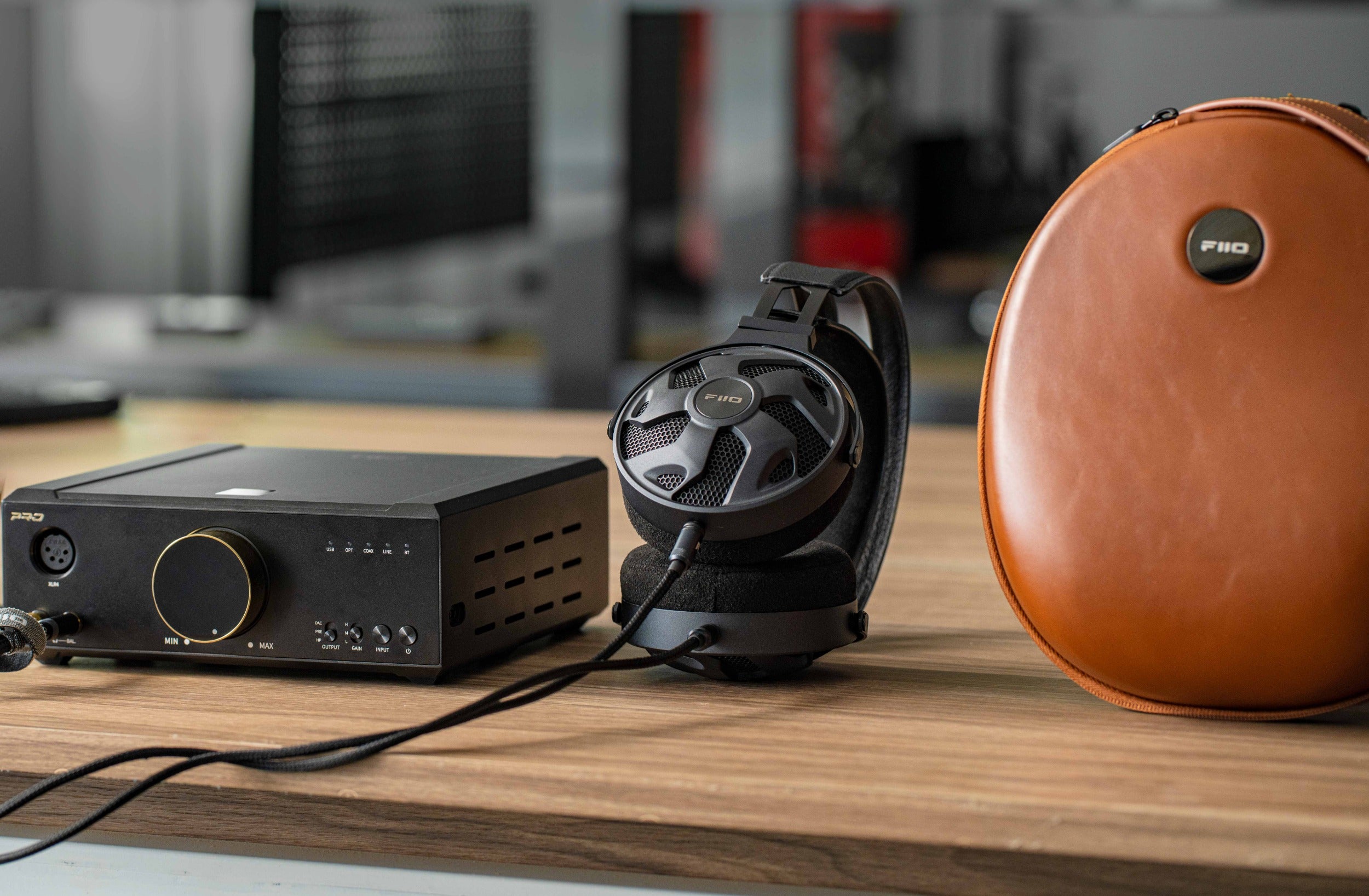 FiiO FT3 wired headphones with 350Ω impedance, featuring over-ear design and black color, shown on a plain white background.