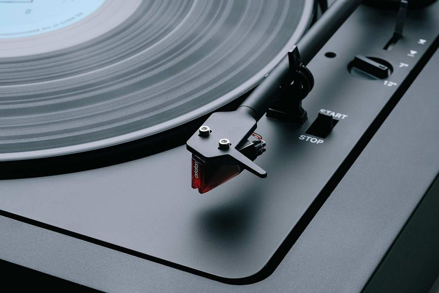 Pro-Ject Automat A2 (2M Red) (Black)