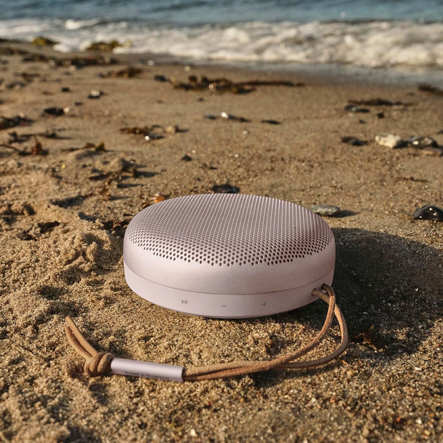 Bang & Olufsen Beosound A1 2nd Gen (Pink)