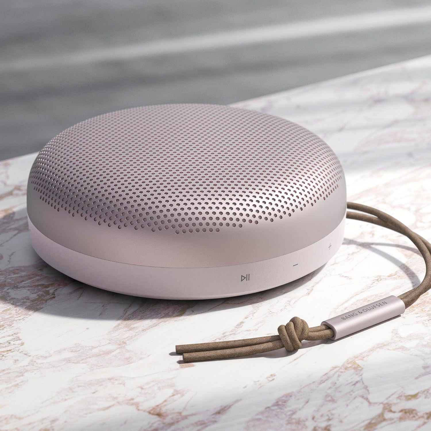 Bang & Olufsen Beosound A1 2nd Gen (Pink)