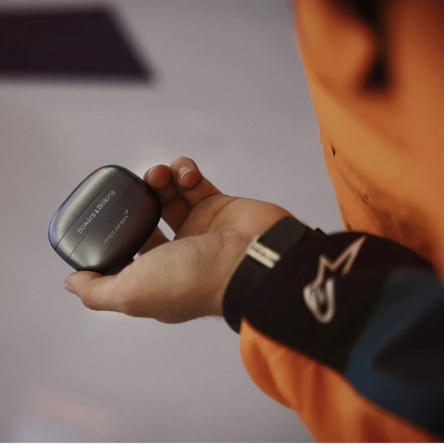 Bowers & Wilkins Pi8
