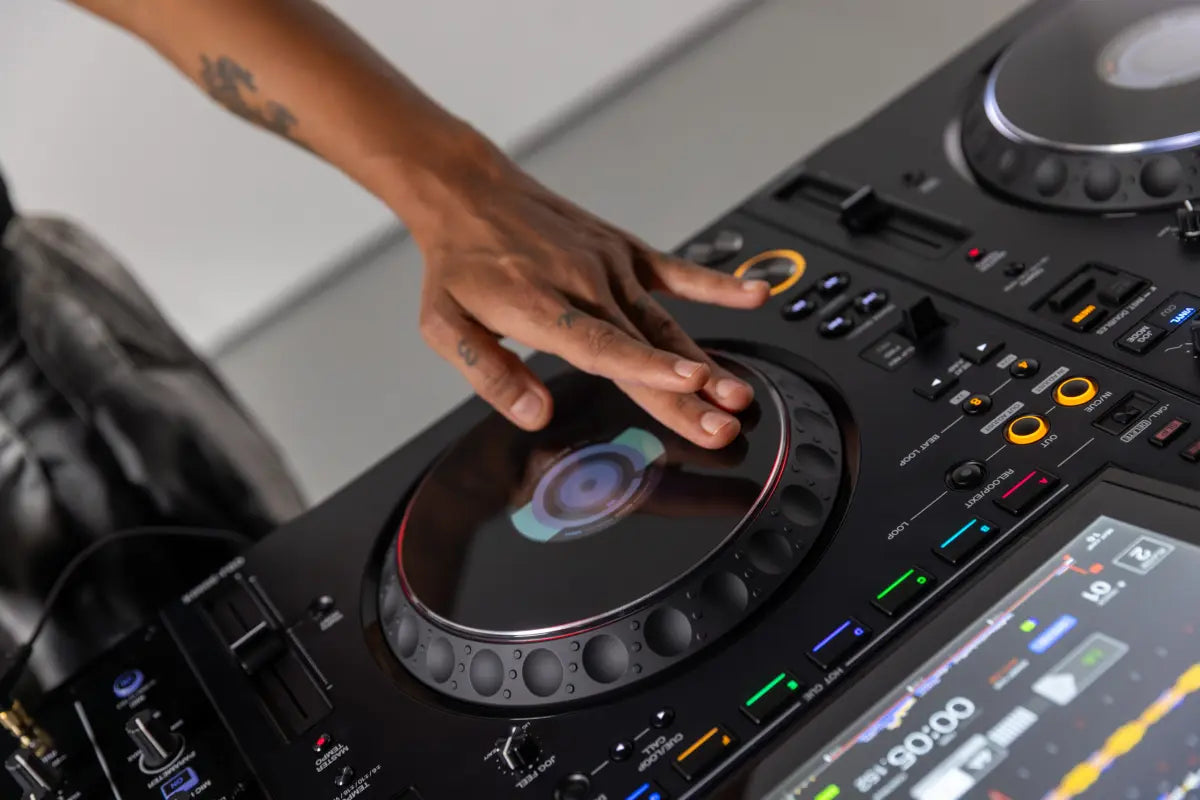 AlphaTheta CDJ-3000X Mega Bundle