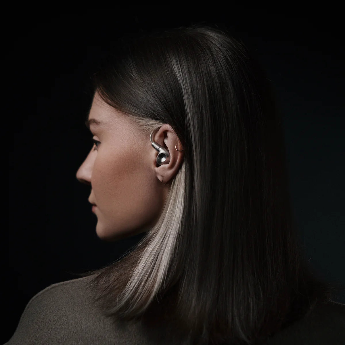 Meze Audio Astru wired in-ear headphones with sleek black design and ergonomic ear tips for high-quality sound.