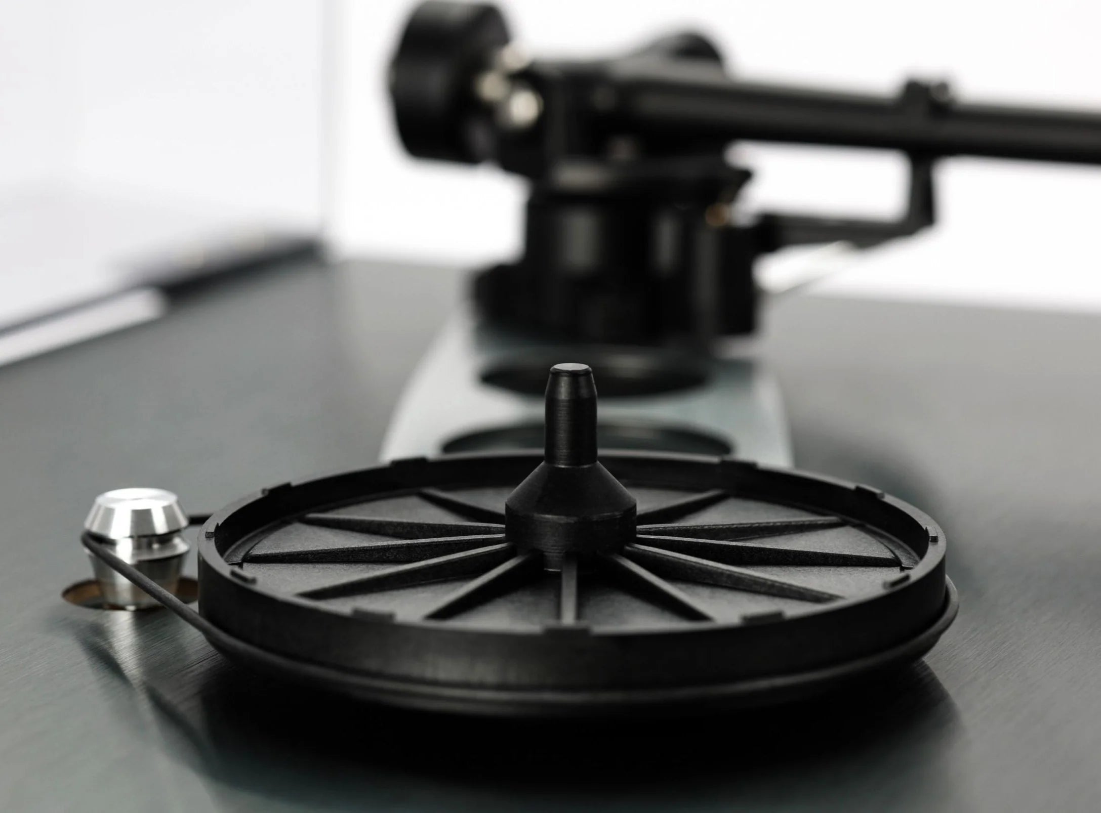 Rega Planar 3 RS (Aluminum, w/ Nd5 Cartridge)
