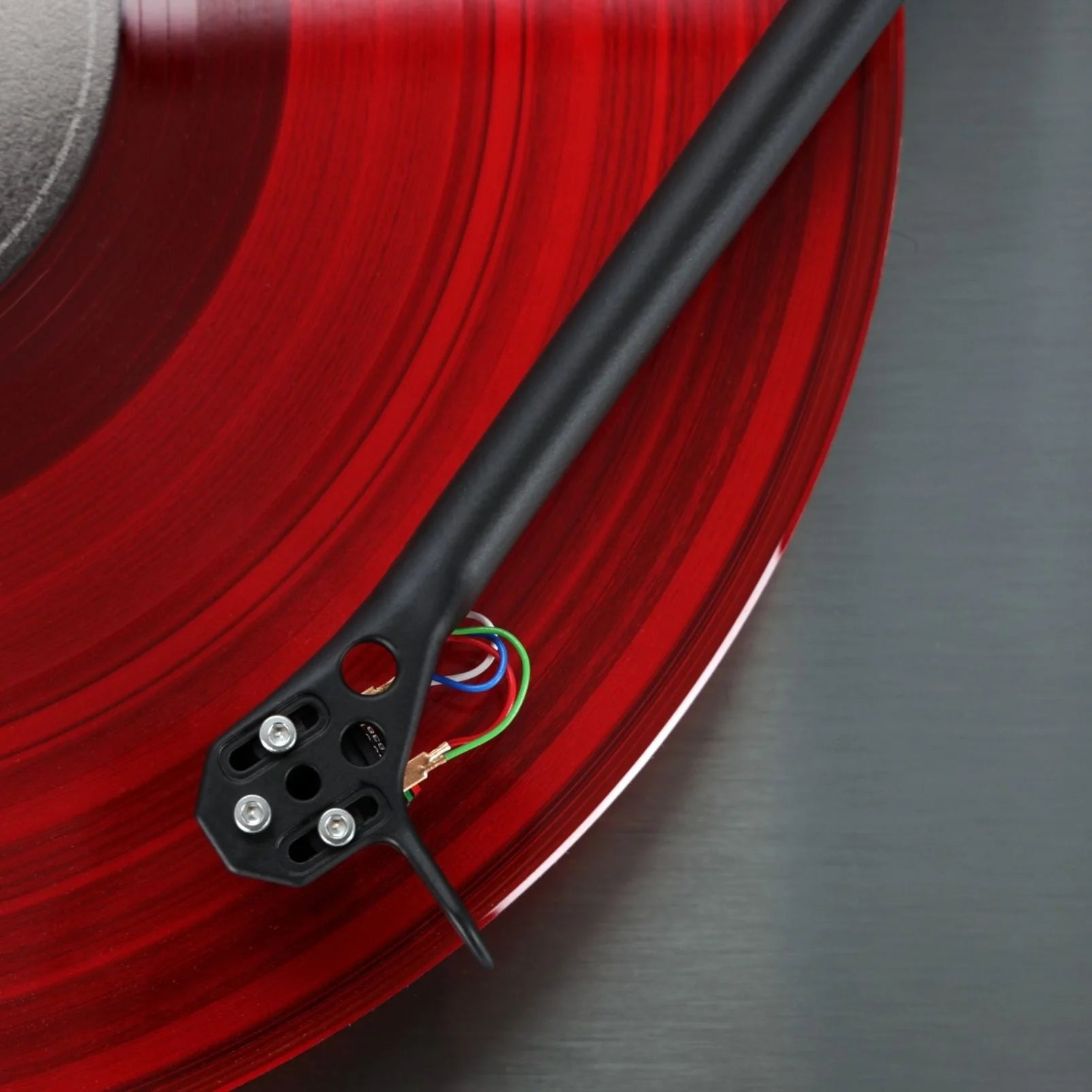 Rega Planar 3 RS (Aluminum, w/ Nd5 Cartridge)
