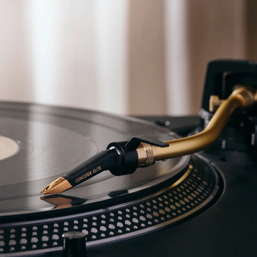 Ortofon Concorde Elite turntable cartridge with stylus, designed for high-quality vinyl playback and precise sound reproduction.