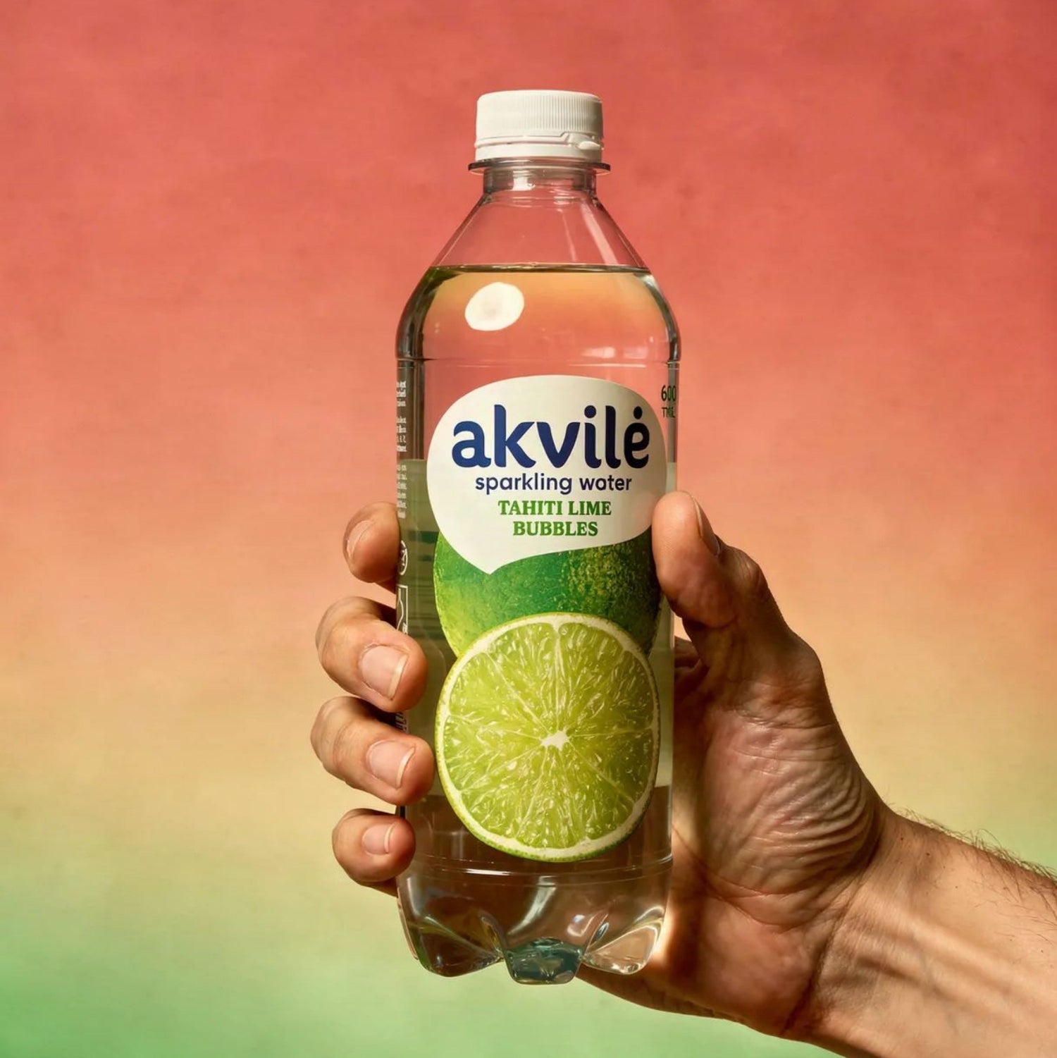 Akvilė Tahiti Lime Lightly Sparkling Water (600ml)