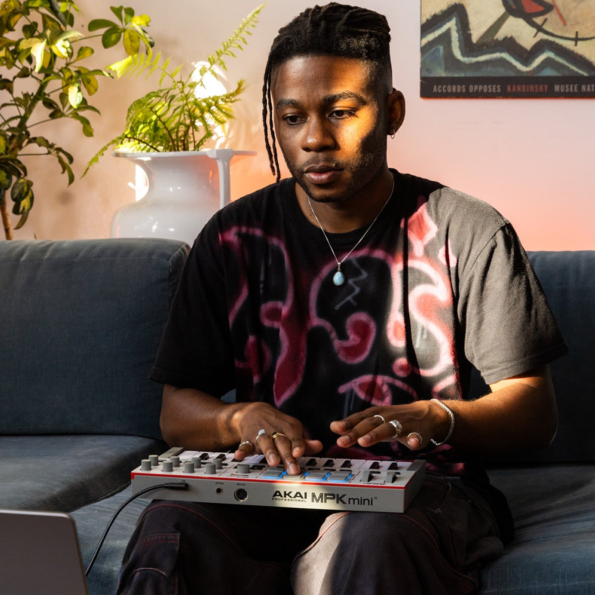 Akai Professional MPK Mini IV MIDI keyboard