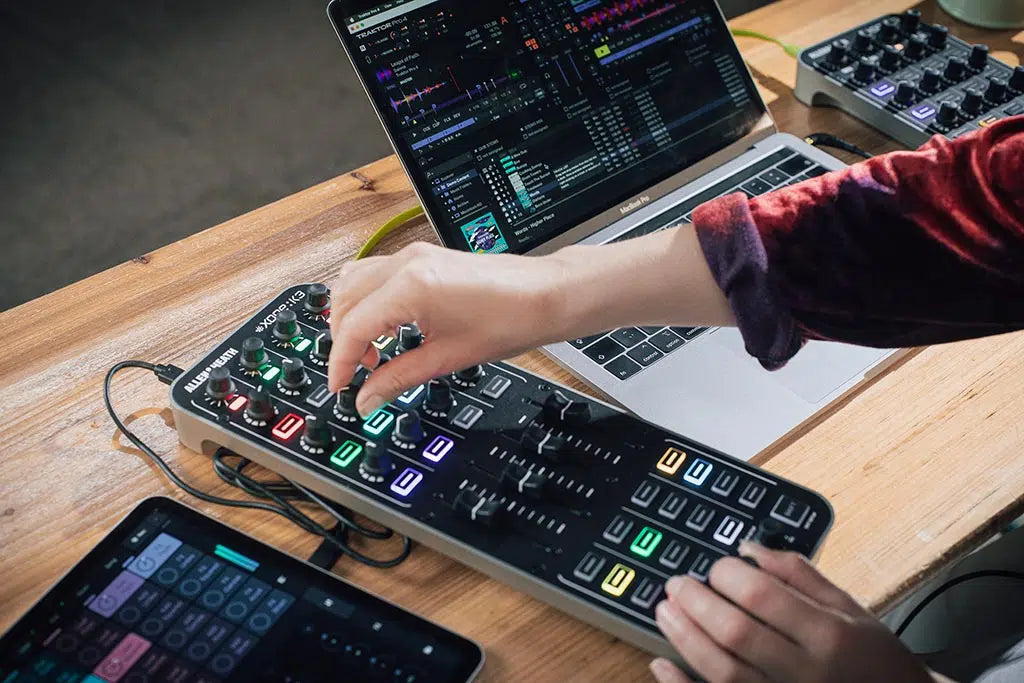 Allen & Heath Xone:K3 DJ controller, view 5
