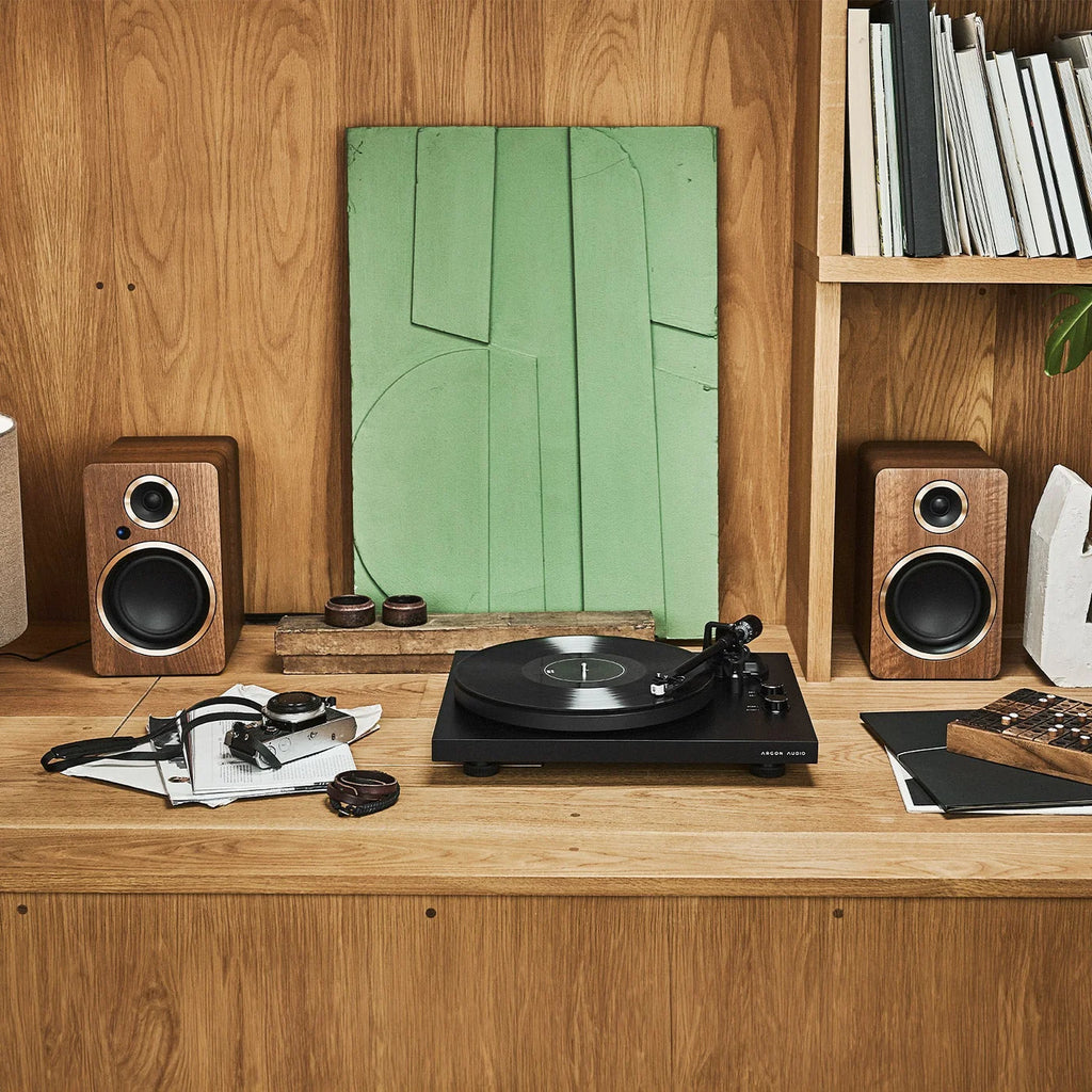 Argon Audio Fenris A5 active bookshelf speakers, front