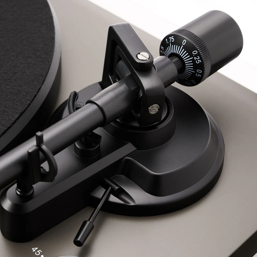 Argon Audio TT MK2 turntable, in white