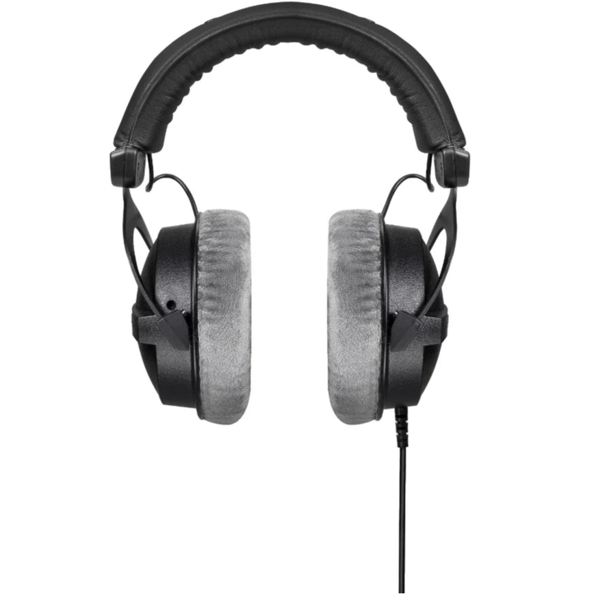 Beyerdynamic DT 770 Pro (80 Ω) studio headphones, side view