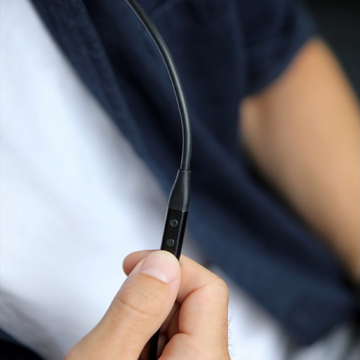 Close-up of the aluminium in-line remote and condenser microphone on the Beyerdynamic Pro X USB-C Cable