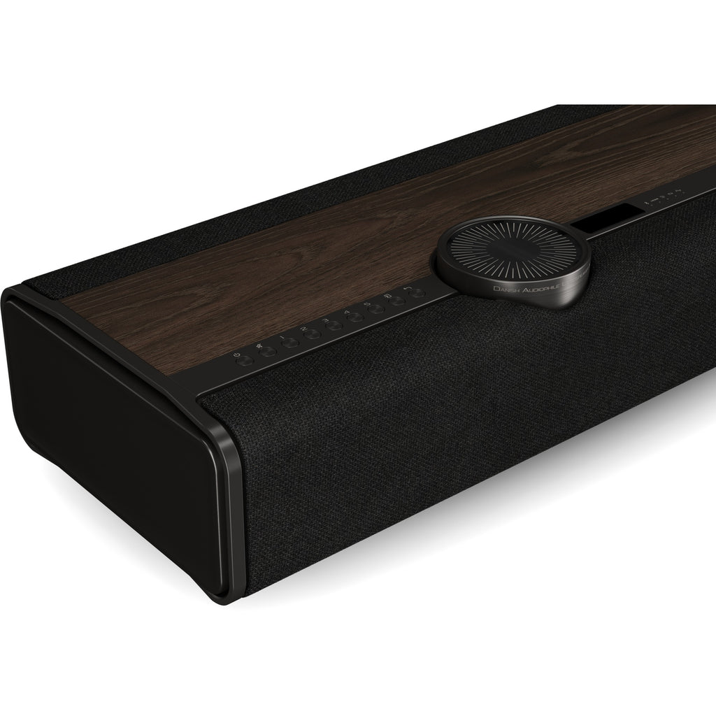 Dali Vega control wheel and oak veneer detail