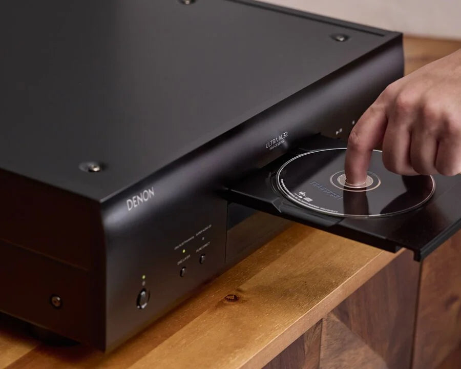 Denon DCD-3000NE cd players, alternate view