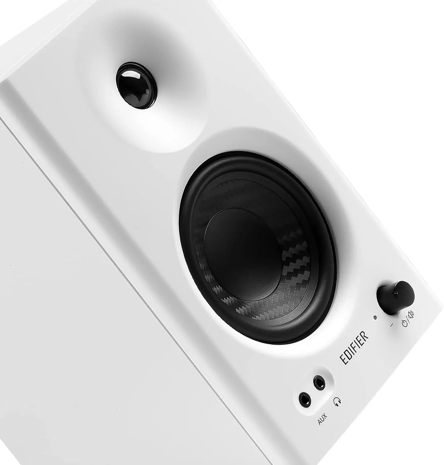 Edifier MR4 desktop speakers, desktop setup.