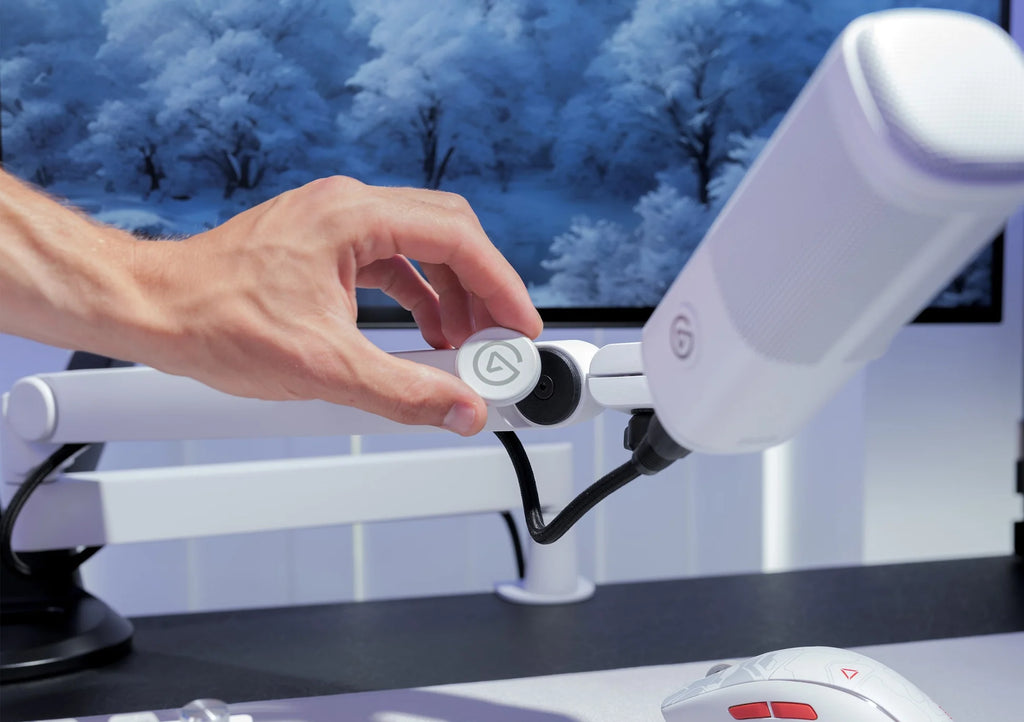 Elgato Wave Mic Arm Pro, white, in use