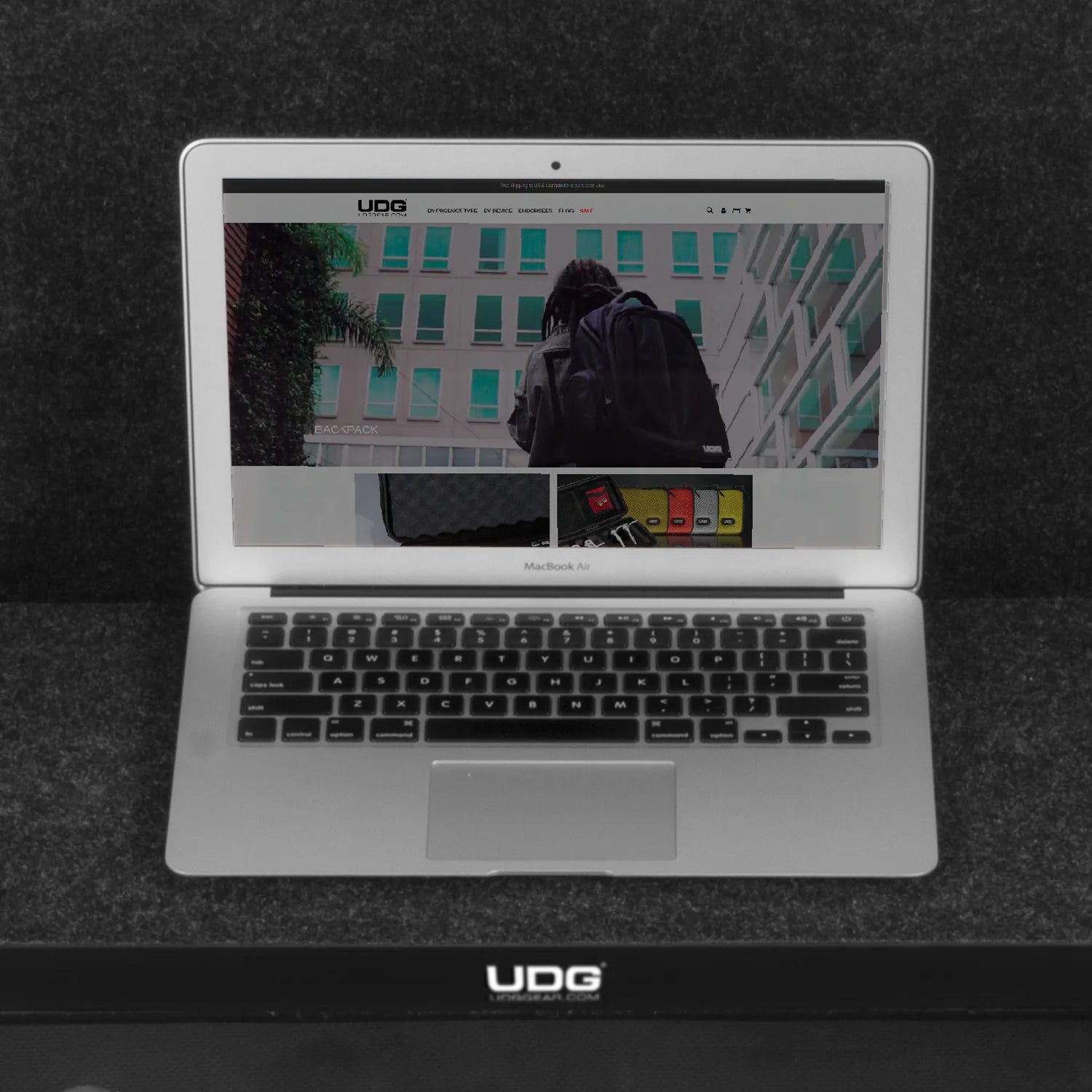 UDG Ultimate Flight Case AlphaTheta DDJ-GRV6 Black Plus (Laptop Shelf, U91104BL)