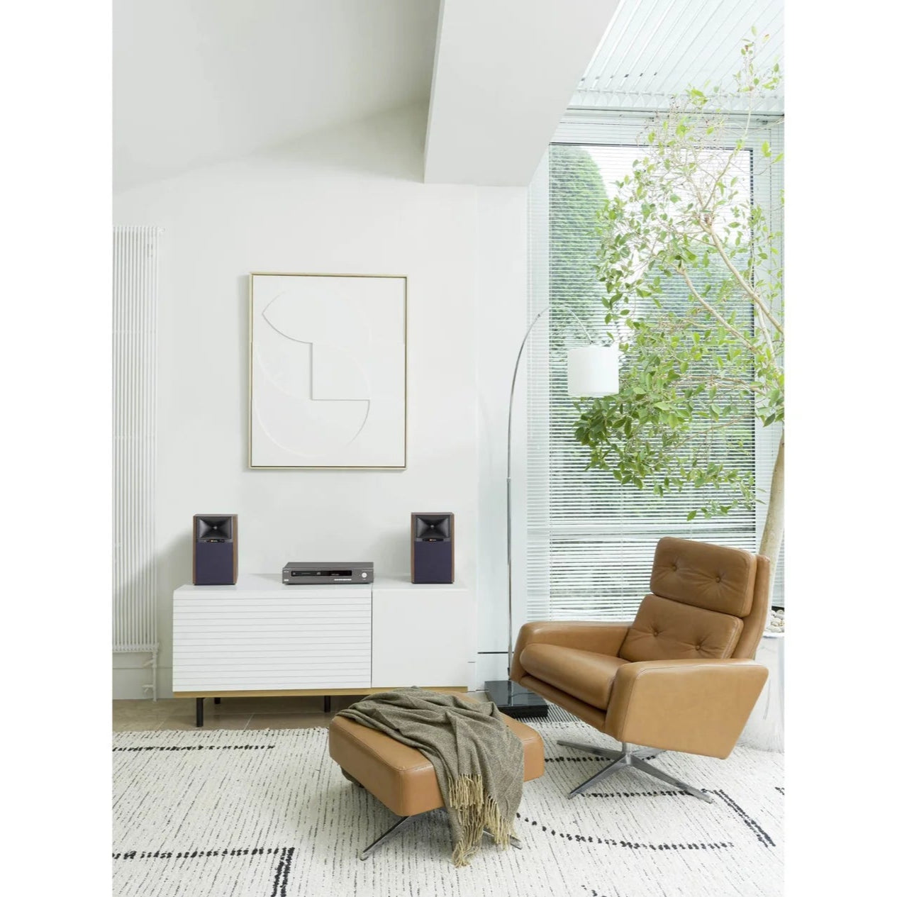 JBL 4305P