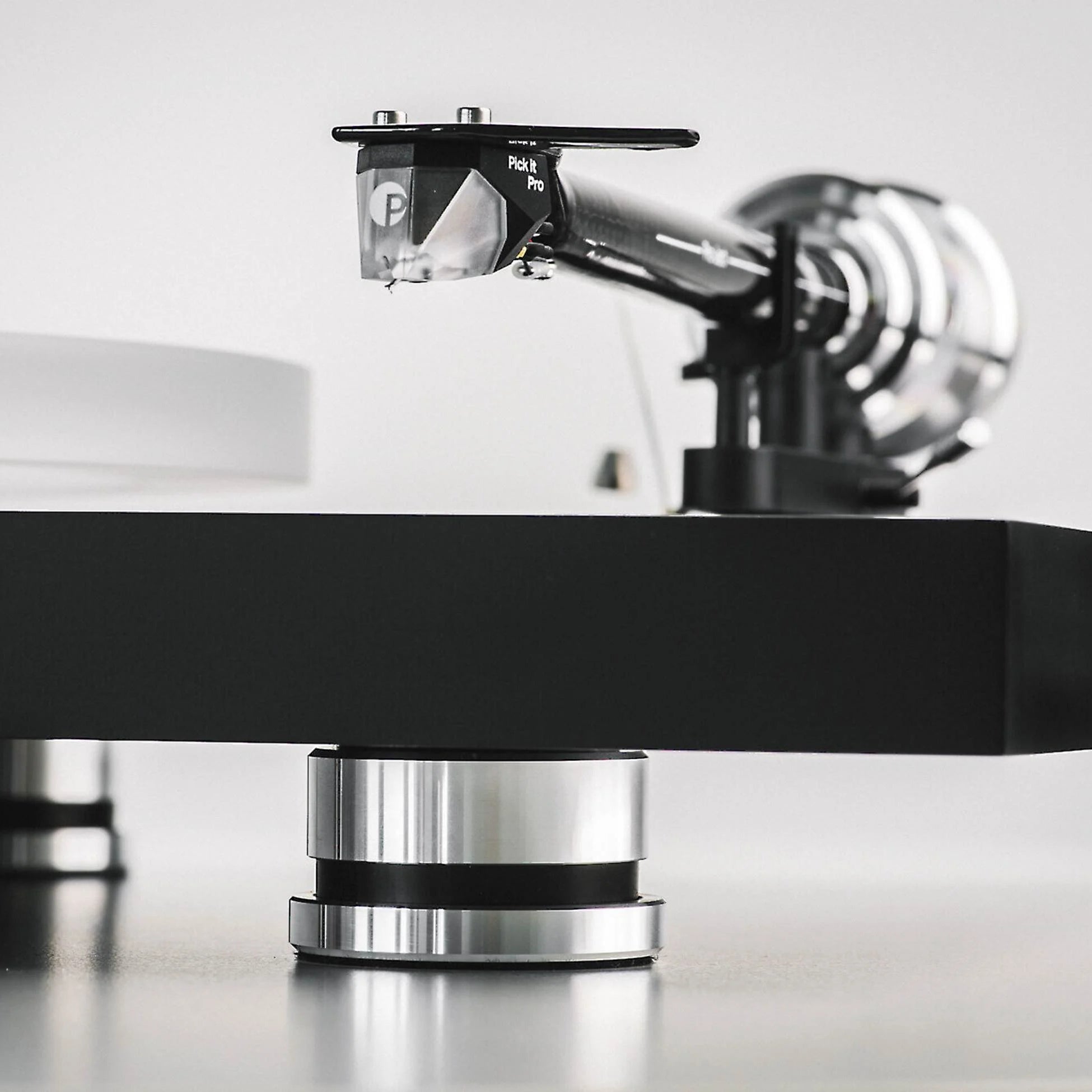 Pro-Ject Debut Reference 10