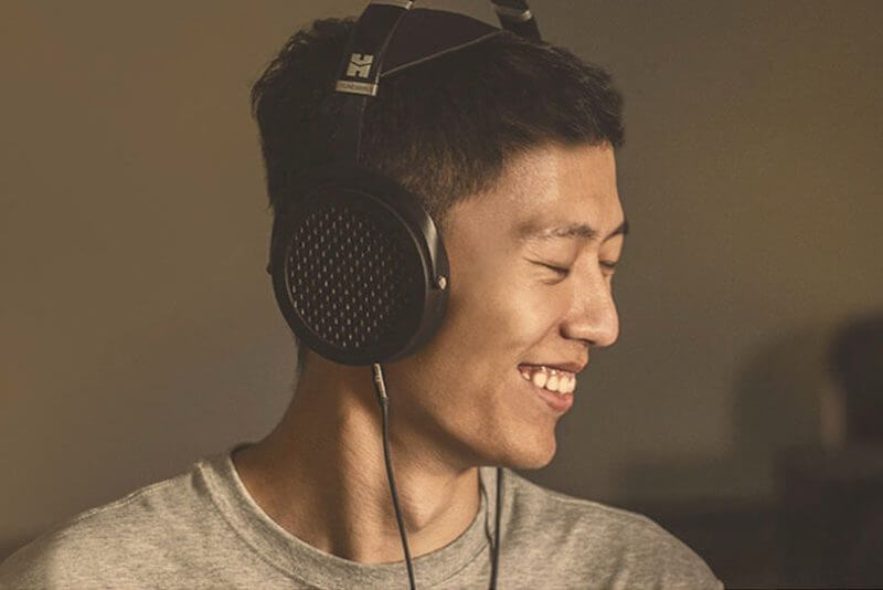 HiFiMAN Sundara wired headphones with open-back design and sleek black finish, showcasing high-fidelity audio quality.