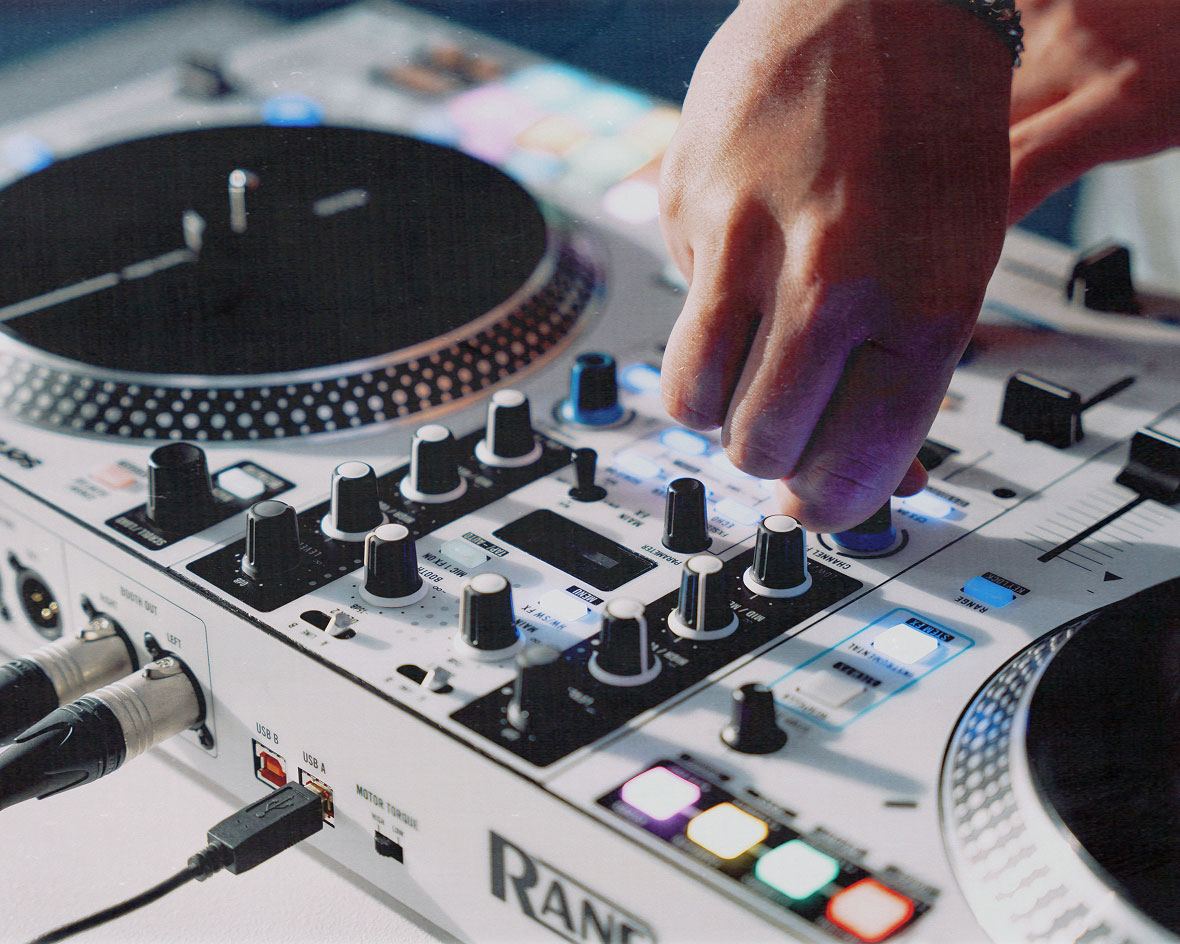 Rane One MKII | DJ Controllers | Soundium