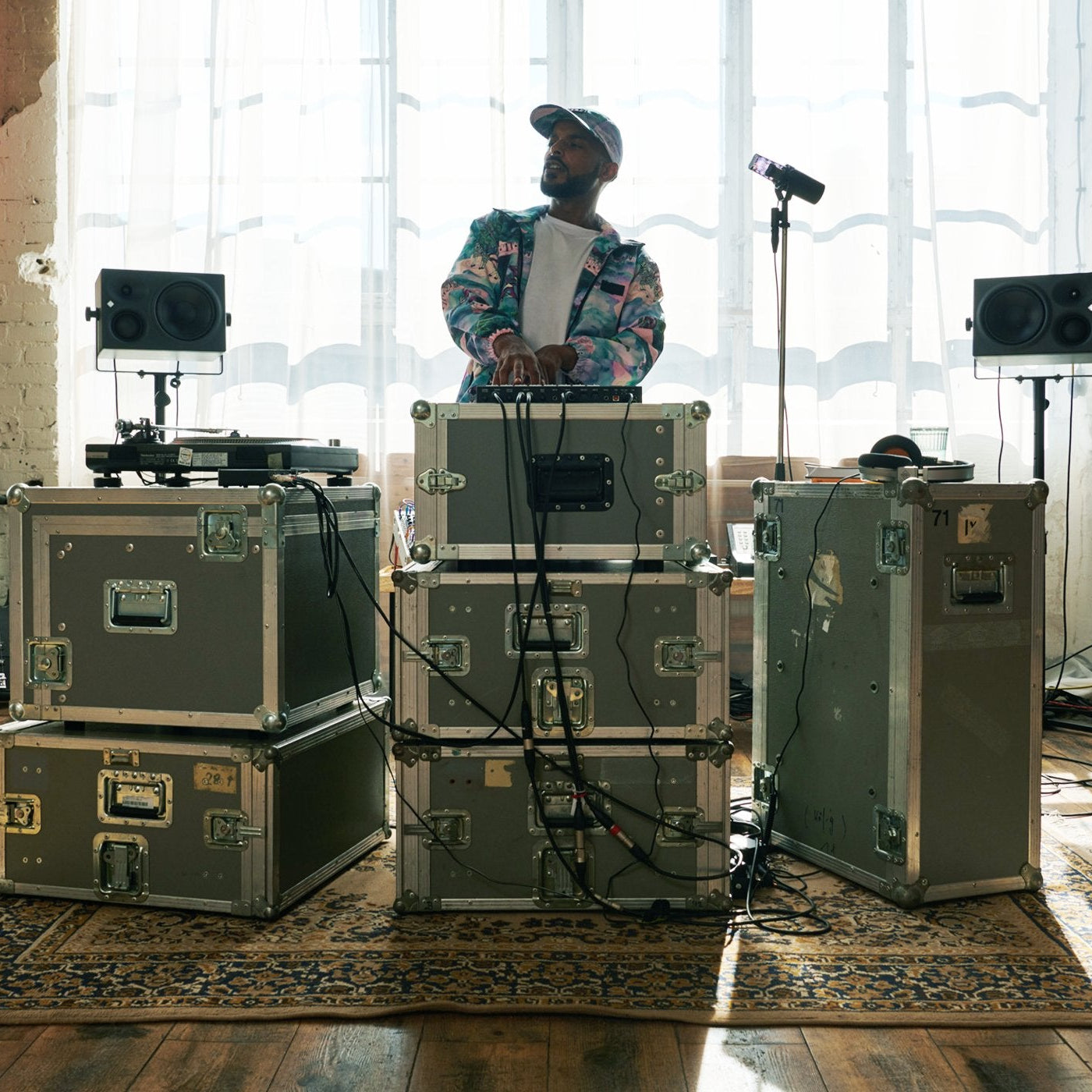 DJ機材 Native Instruments MASCHINE+ Native Instruments Maschine+ – Soundium