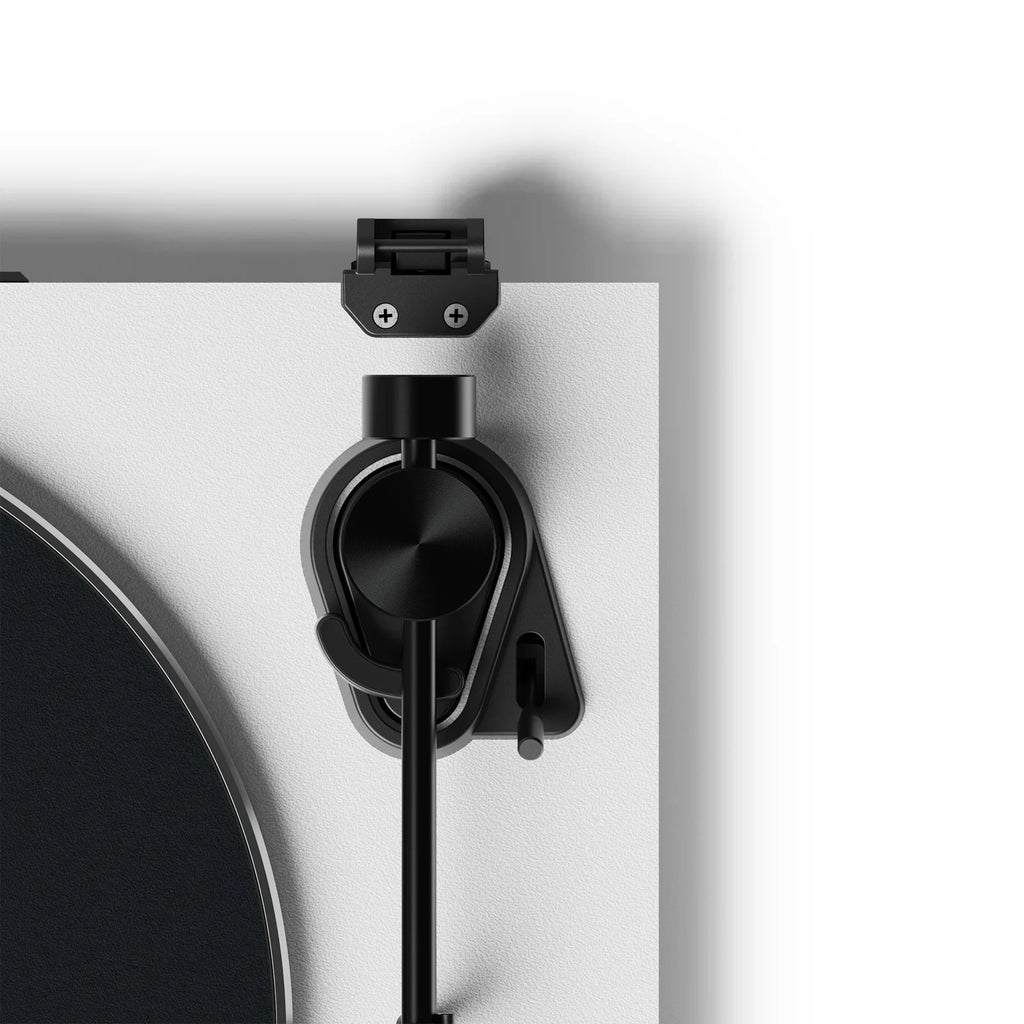Kanto Audio OBI3 turntable, close-up