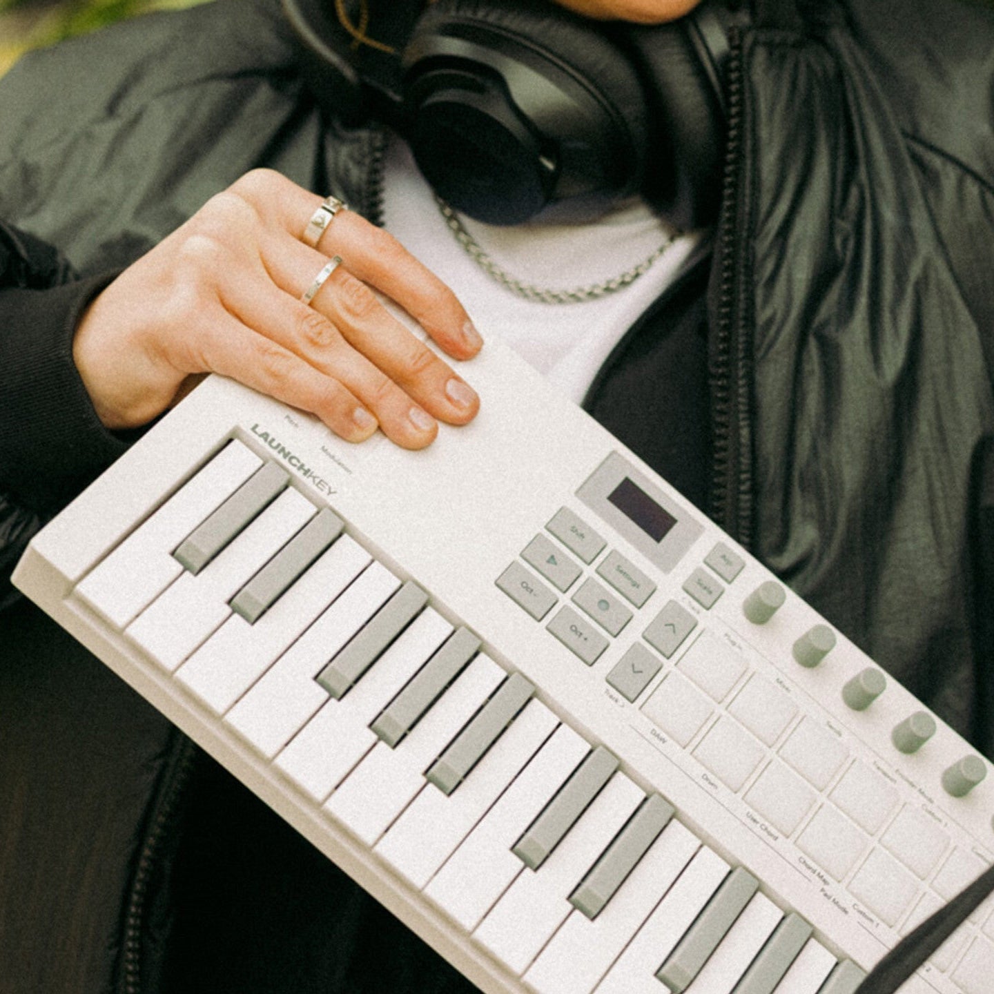 Novation Launchkey Mini 37 MK4 – Soundium