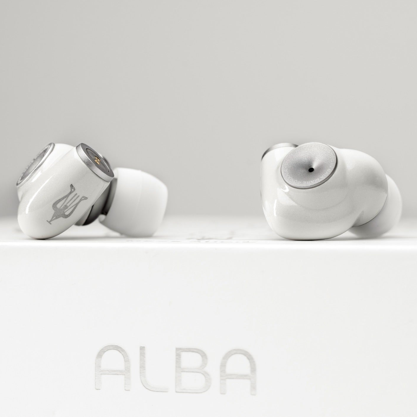 Meze Audio Alba in-ear headphones in black