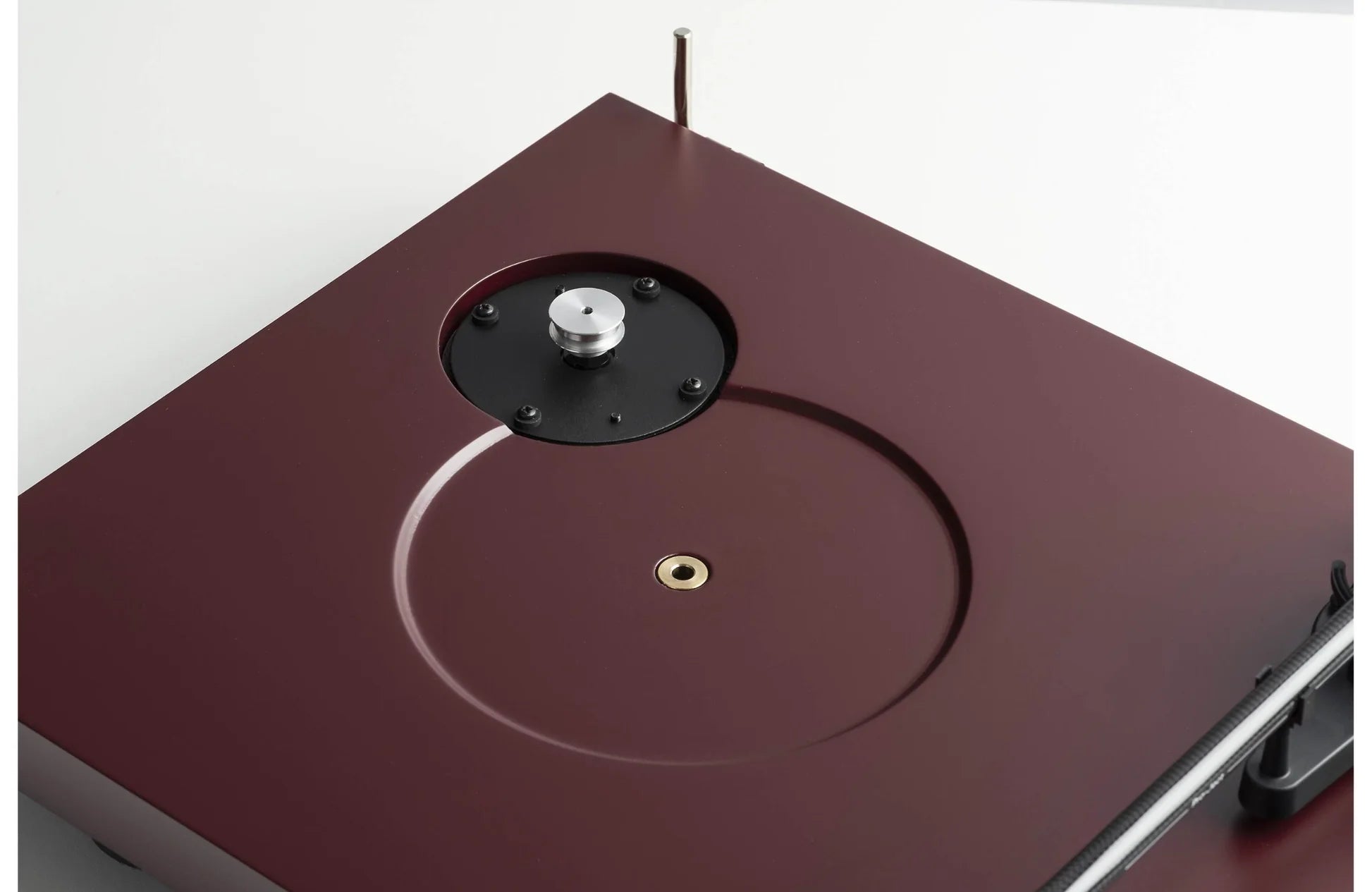 Pro-Ject Debut EVO 2 turntables, black alternate view 4
